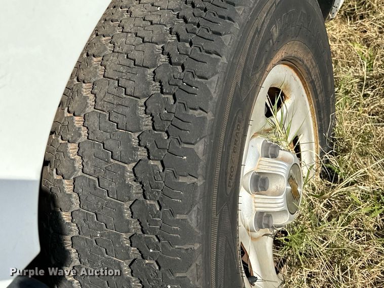 image for item DP3197 2002 Chevrolet Tahoe  SUV