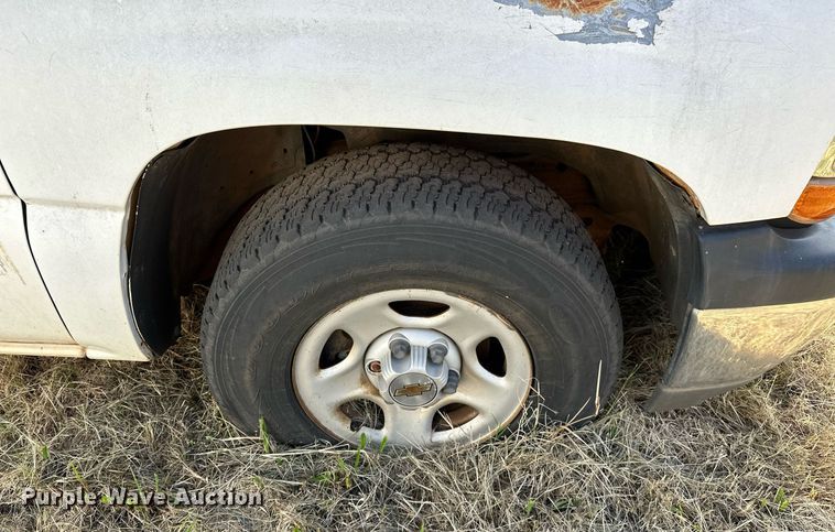 image for item DP3197 2002 Chevrolet Tahoe  SUV