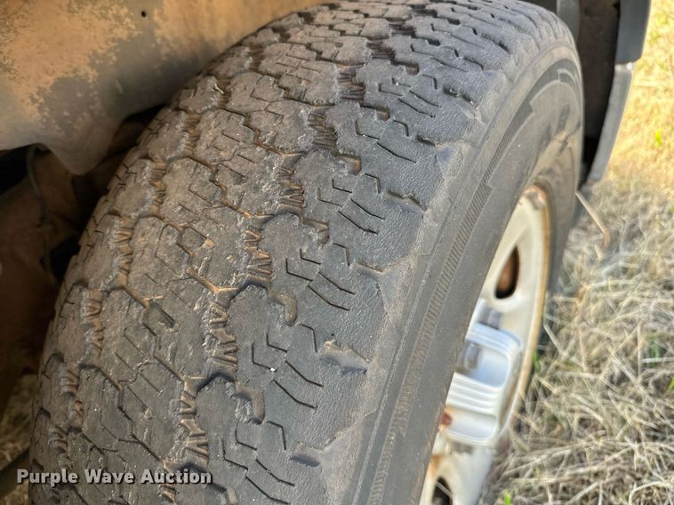 image for item DP3197 2002 Chevrolet Tahoe  SUV