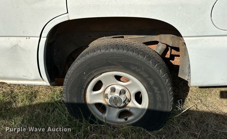 image for item DP3197 2002 Chevrolet Tahoe  SUV