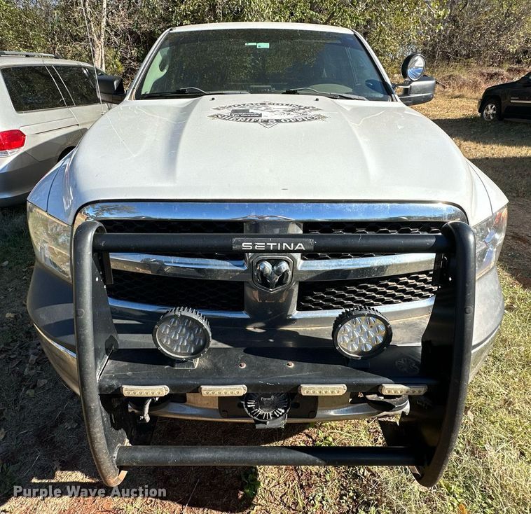 image for item DP3201 2016 Dodge Ram 1500  Crew Cab pickup truck