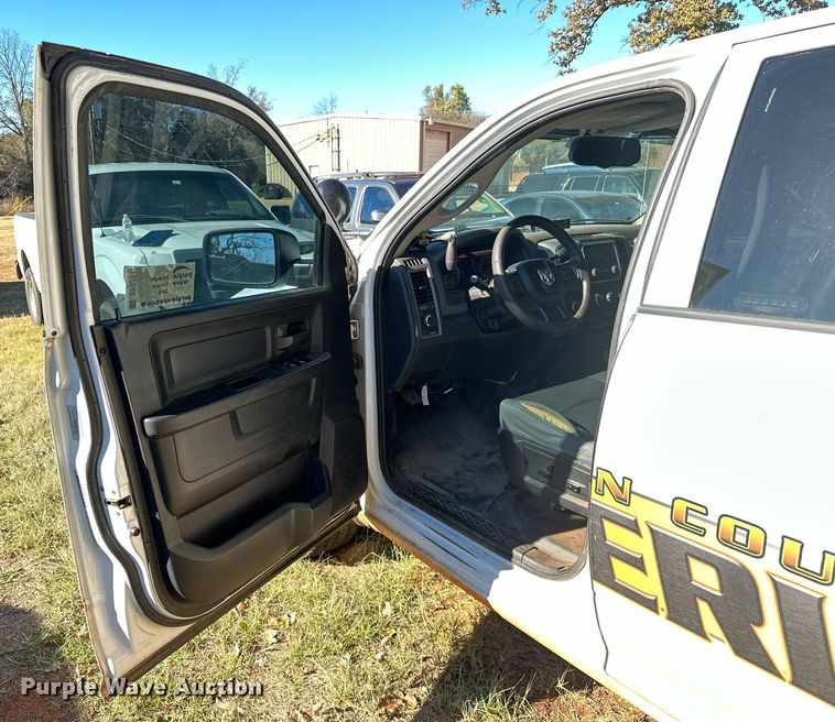 image for item DP3201 2016 Dodge Ram 1500  Crew Cab pickup truck