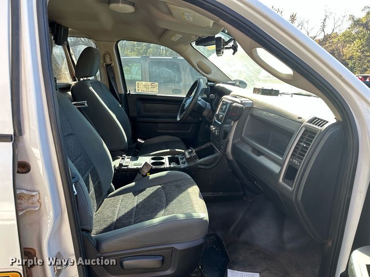 image for item DP3201 2016 Dodge Ram 1500  Crew Cab pickup truck