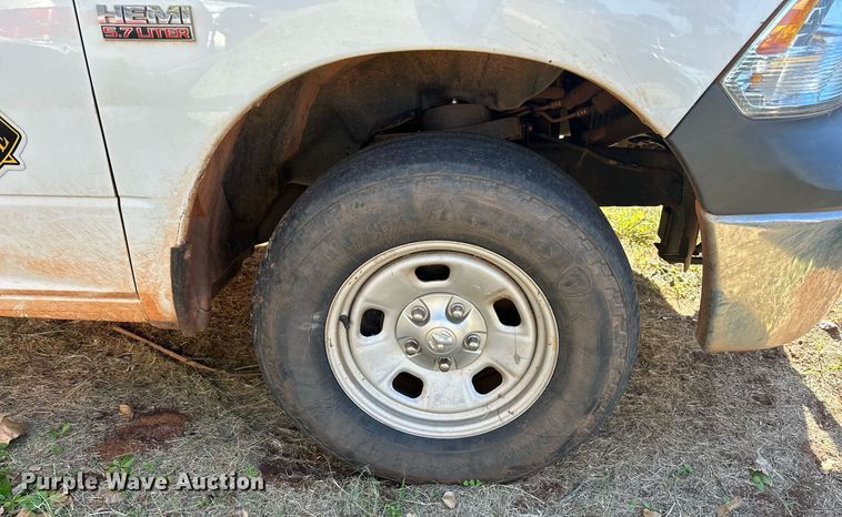 image for item DP3201 2016 Dodge Ram 1500  Crew Cab pickup truck