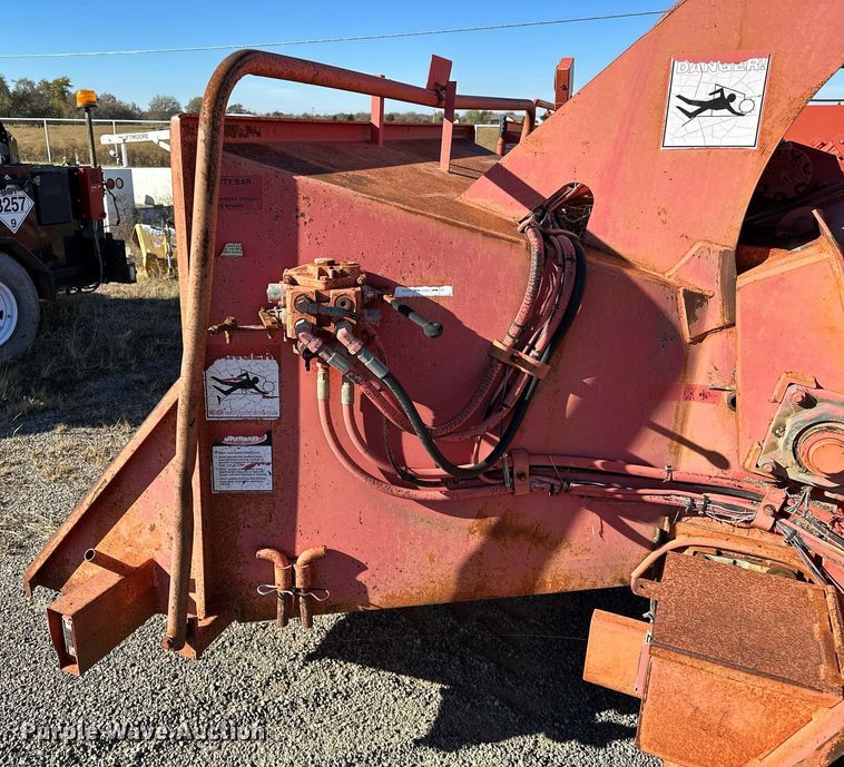 image for item DP3237 2000 Morbark  wood chipper