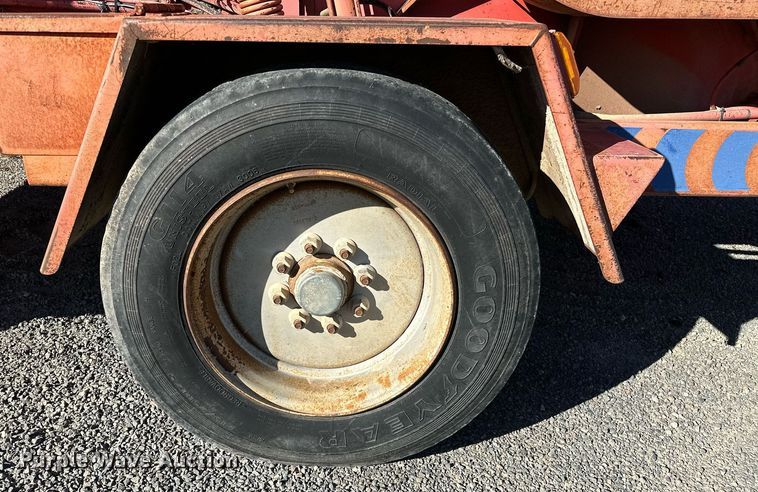 image for item DP3237 2000 Morbark  wood chipper