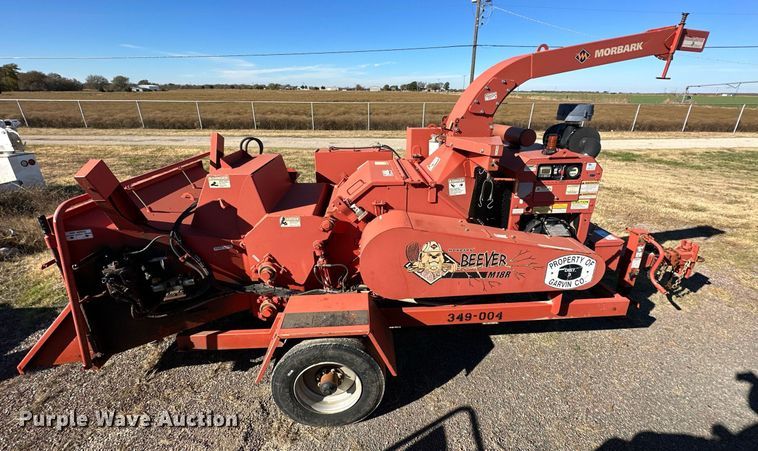 image for item DP3238 2013 Morbark Beever M18R  wood chipper
