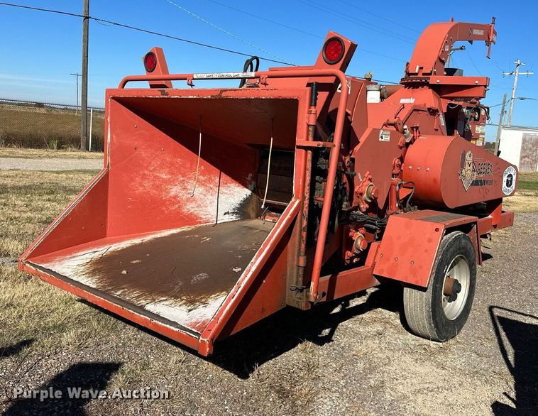 image for item DP3238 2013 Morbark Beever M18R  wood chipper