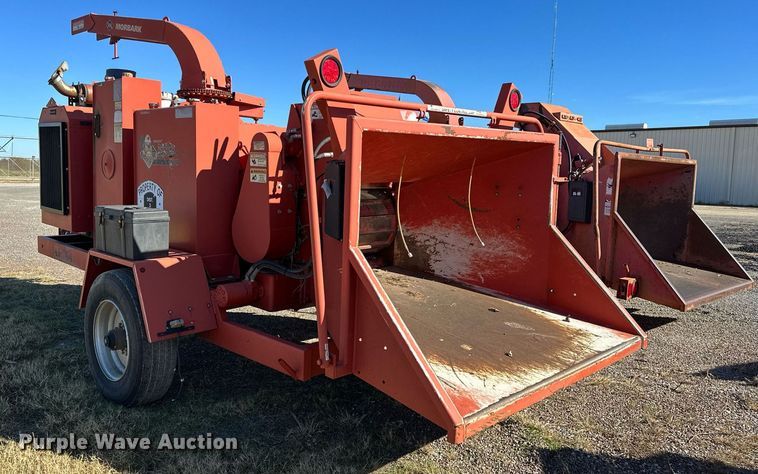 image for item DP3238 2013 Morbark Beever M18R  wood chipper