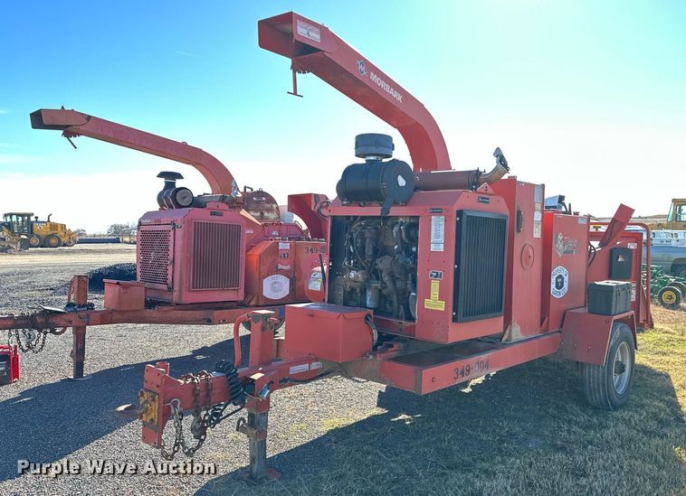 image for item DP3238 2013 Morbark Beever M18R  wood chipper