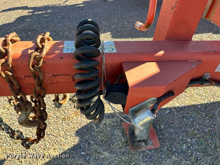 image for item DP3238 2013 Morbark Beever M18R  wood chipper