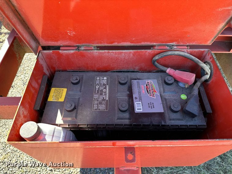 image for item DP3238 2013 Morbark Beever M18R  wood chipper