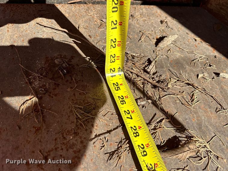 image for item DP3238 2013 Morbark Beever M18R  wood chipper