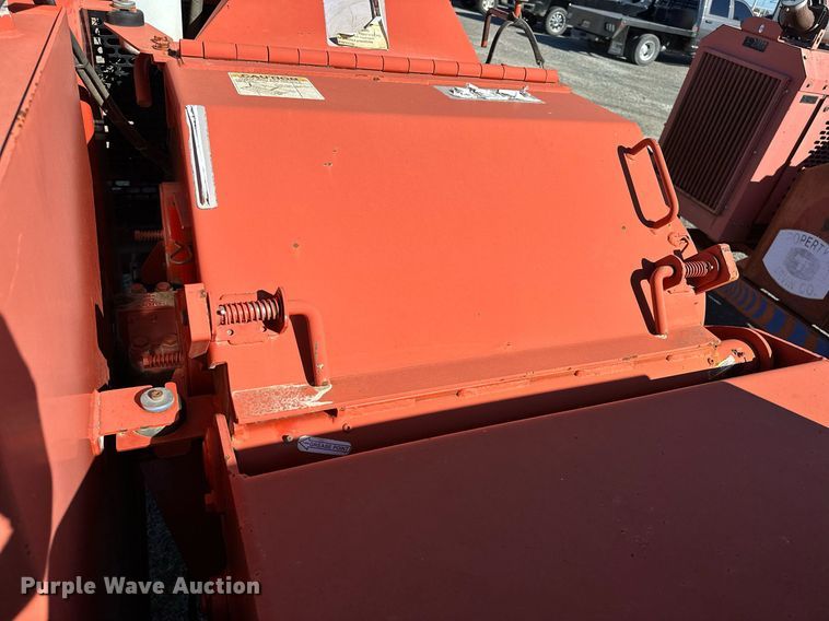 image for item DP3238 2013 Morbark Beever M18R  wood chipper