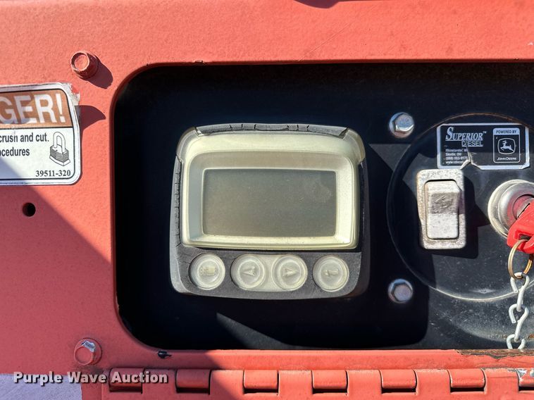 image for item DP3238 2013 Morbark Beever M18R  wood chipper