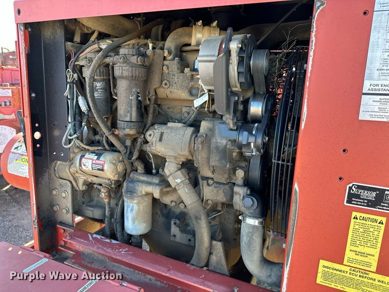 image for item DP3238 2013 Morbark Beever M18R  wood chipper