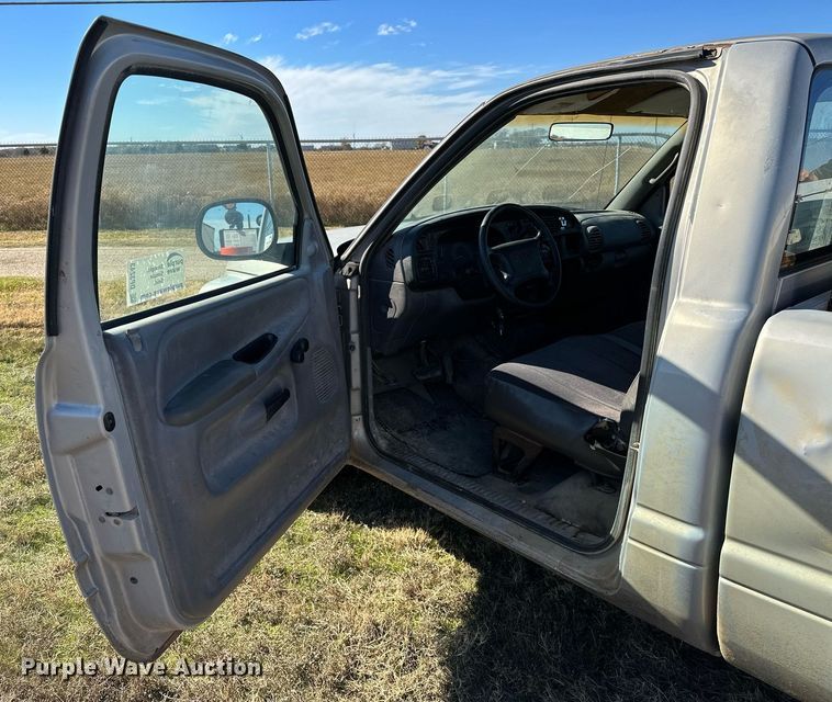 image for item DP3243 1999 Dodge Ram 1500  pickup truck