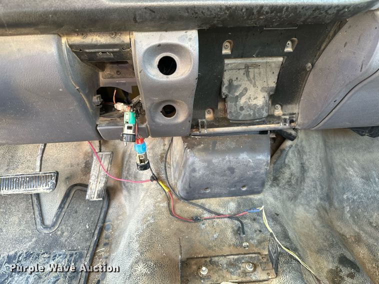 image for item DP3243 1999 Dodge Ram 1500  pickup truck