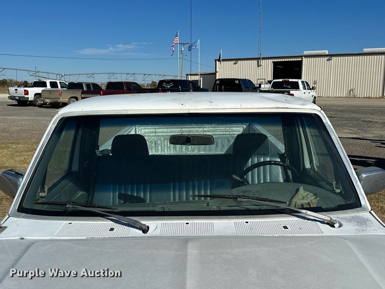 image for item DP3245 1993 Ford F150  pickup truck