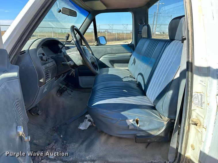 image for item DP3245 1993 Ford F150  pickup truck