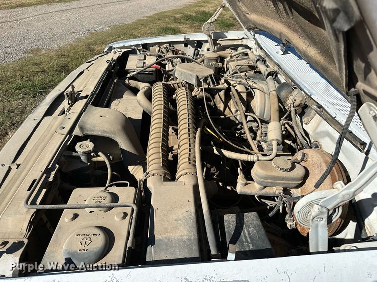 image for item DP3245 1993 Ford F150  pickup truck