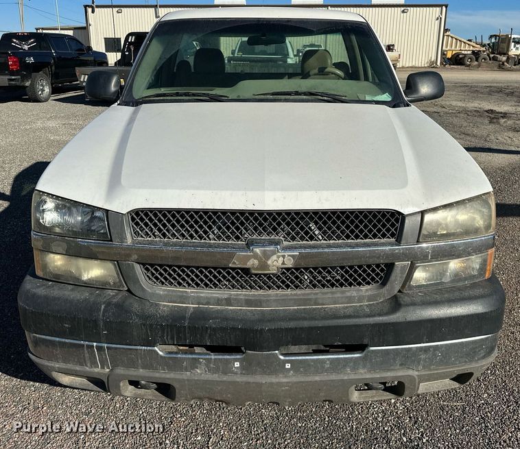 image for item DP3246 2003 Chevrolet Silverado 2500HD  pickup truck