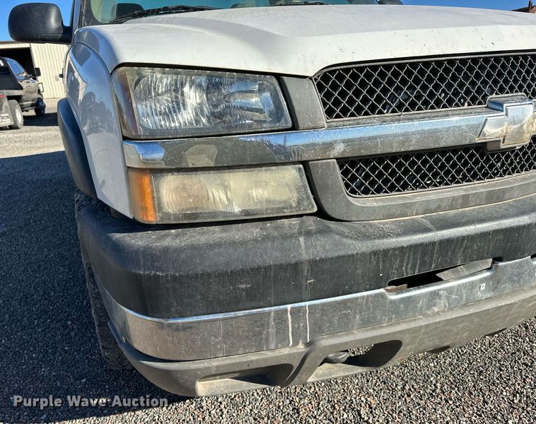 image for item DP3246 2003 Chevrolet Silverado 2500HD  pickup truck
