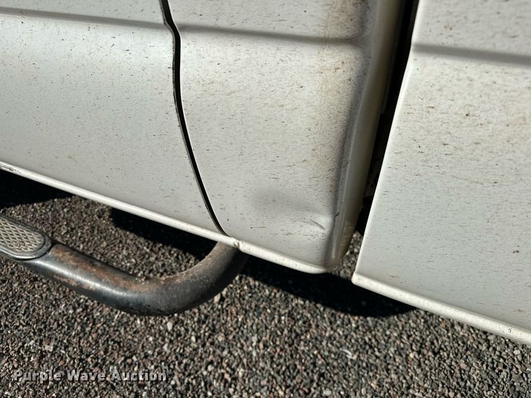 image for item DP3246 2003 Chevrolet Silverado 2500HD  pickup truck