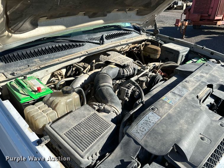 image for item DP3246 2003 Chevrolet Silverado 2500HD  pickup truck