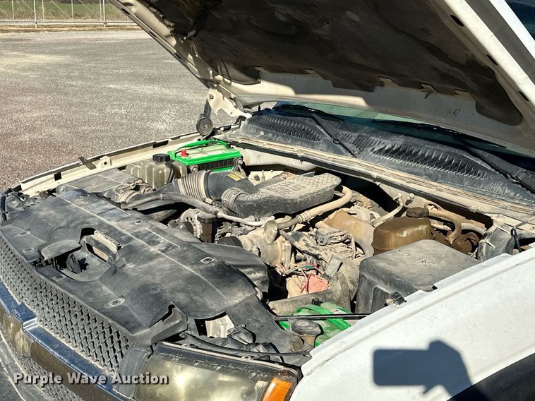 image for item DP3246 2003 Chevrolet Silverado 2500HD  pickup truck