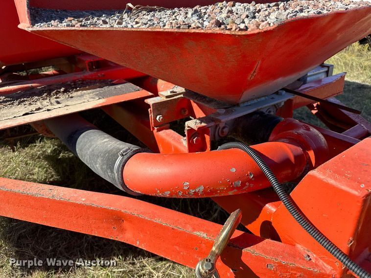 image for item DP3247 2006 Dura Patcher 125 DJT  pothole patcher