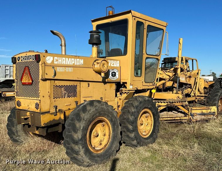 image for item DP3248 1988 Champion 720A  motor grader
