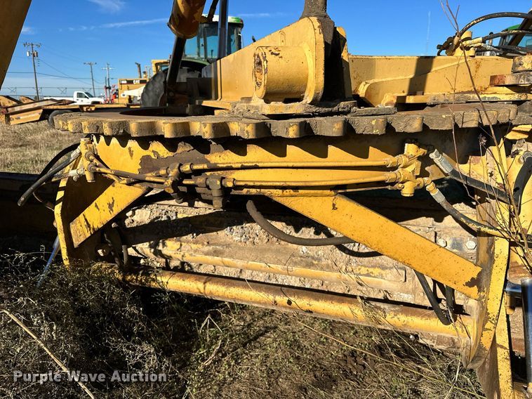 image for item DP3248 1988 Champion 720A  motor grader