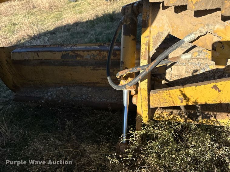 image for item DP3248 1988 Champion 720A  motor grader