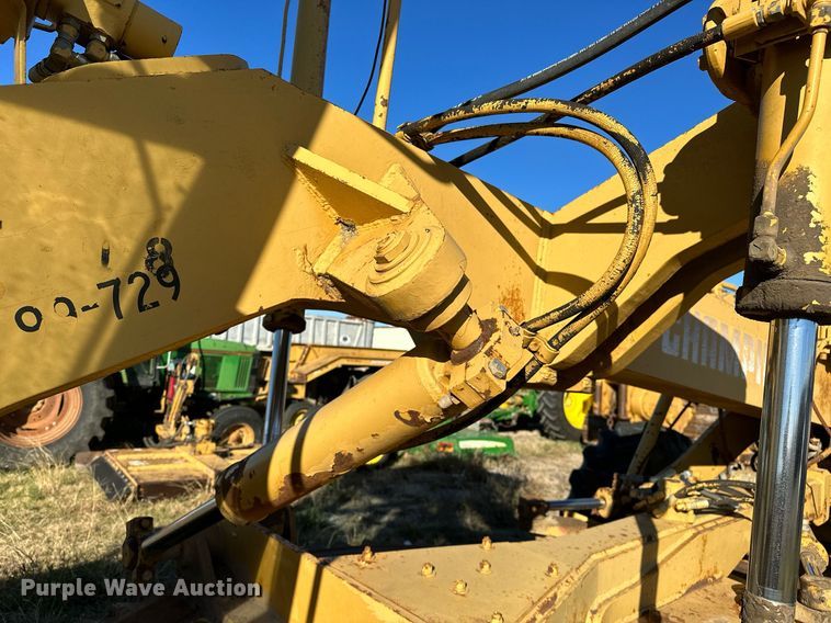 image for item DP3248 1988 Champion 720A  motor grader