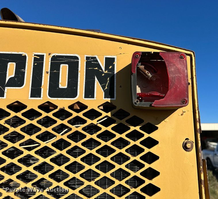 image for item DP3248 1988 Champion 720A  motor grader