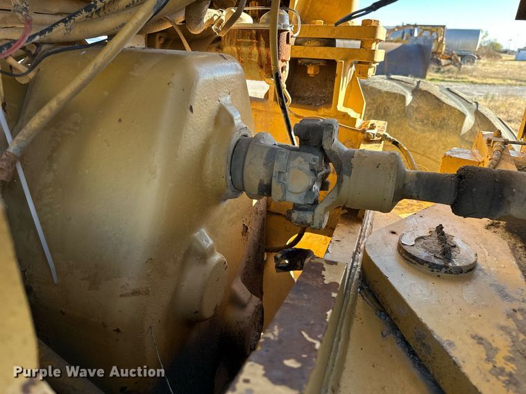 image for item DP3248 1988 Champion 720A  motor grader