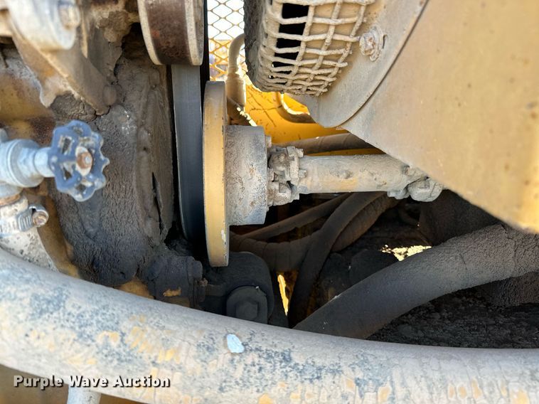 image for item DP3248 1988 Champion 720A  motor grader