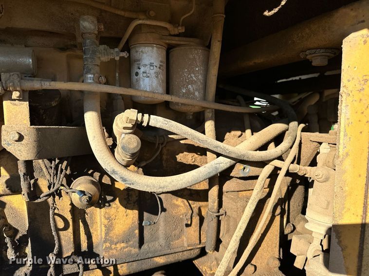 image for item DP3248 1988 Champion 720A  motor grader