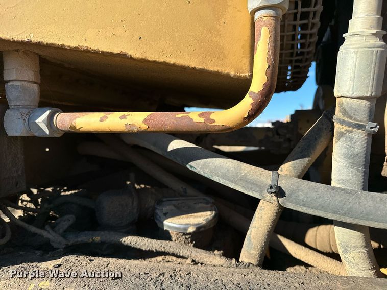 image for item DP3248 1988 Champion 720A  motor grader