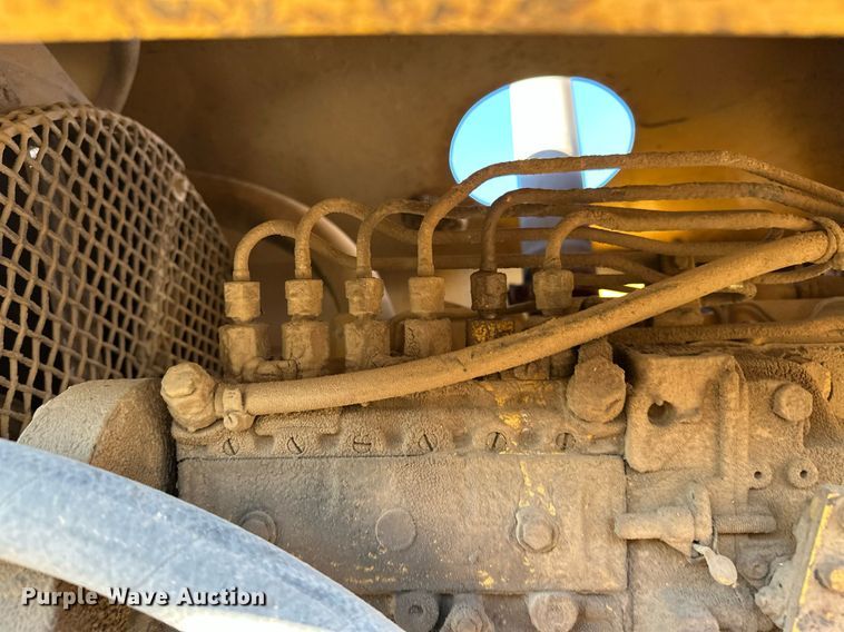 image for item DP3248 1988 Champion 720A  motor grader