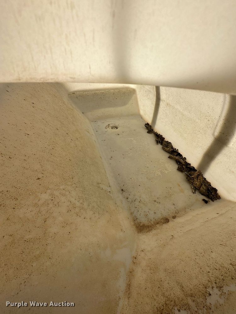 image for item DP3250 2005 Superior Broom DT80C  broom