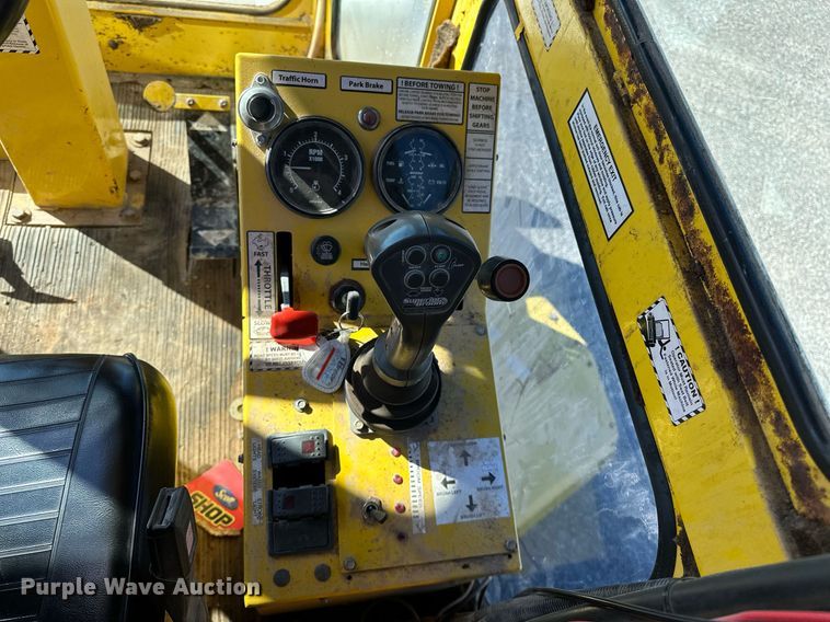 image for item DP3250 2005 Superior Broom DT80C  broom