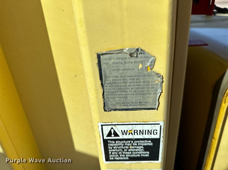 image for item DP3250 2005 Superior Broom DT80C  broom