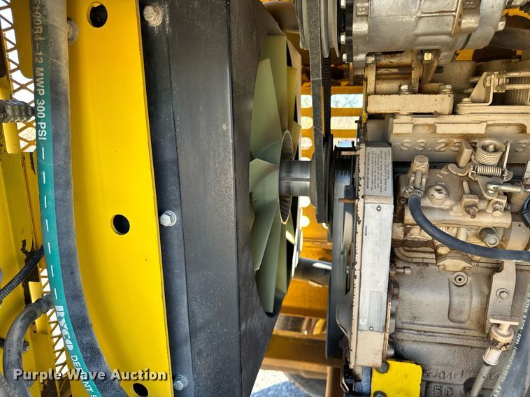 image for item DP3250 2005 Superior Broom DT80C  broom