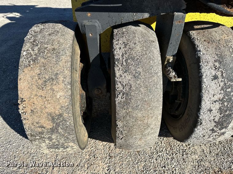 image for item DP3251 2008 Dynapac CP142  pneumatic roller