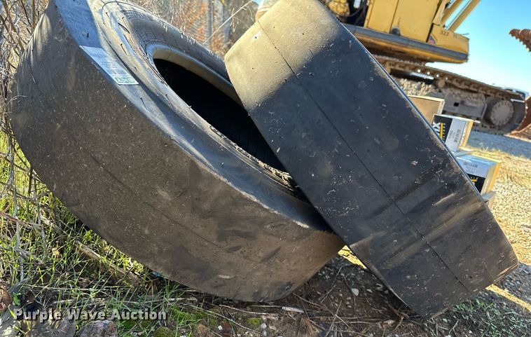 image for item DP3251 2008 Dynapac CP142  pneumatic roller