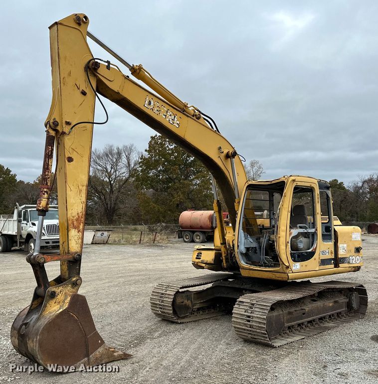 image for item DP3262 1999 John Deere 120  excavator