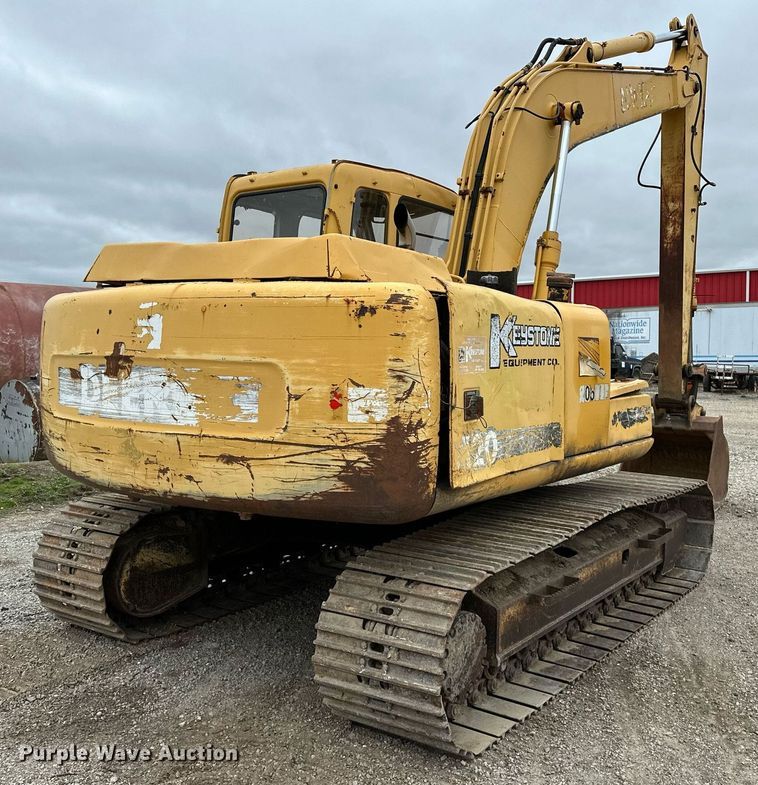 image for item DP3262 1999 John Deere 120  excavator