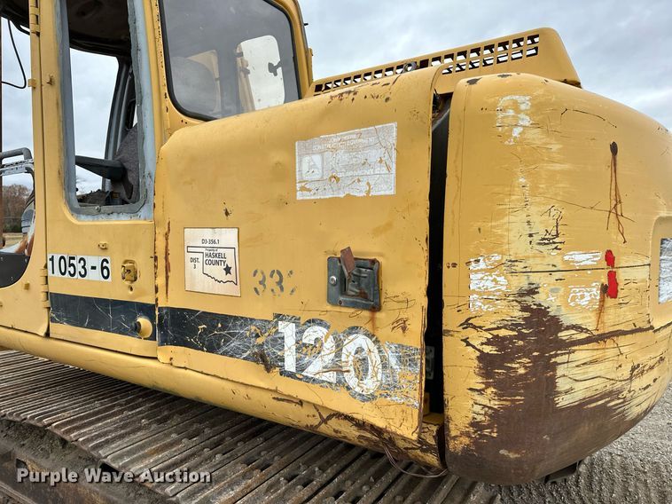 image for item DP3262 1999 John Deere 120  excavator